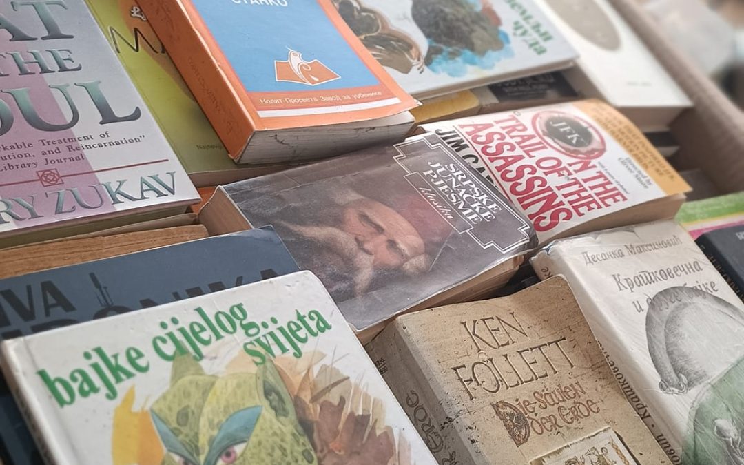 Донација књига школској библиотеци